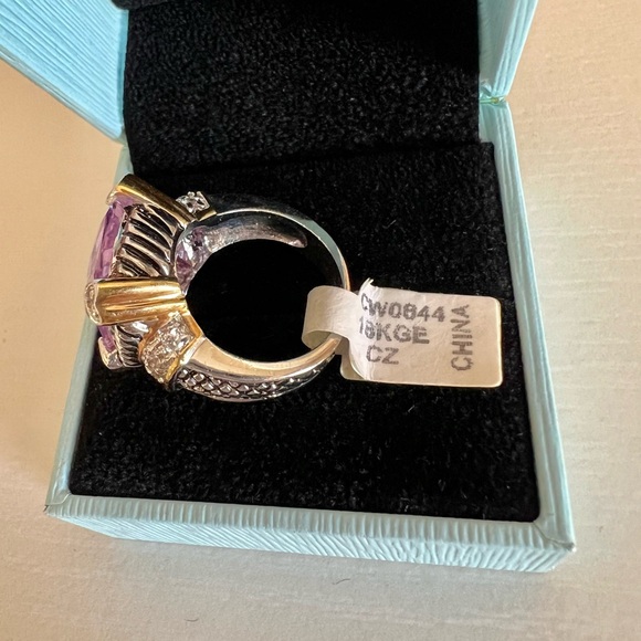 Cocktail Ring Cubic Zirconia Lilac Stone - Picture 5 of 5